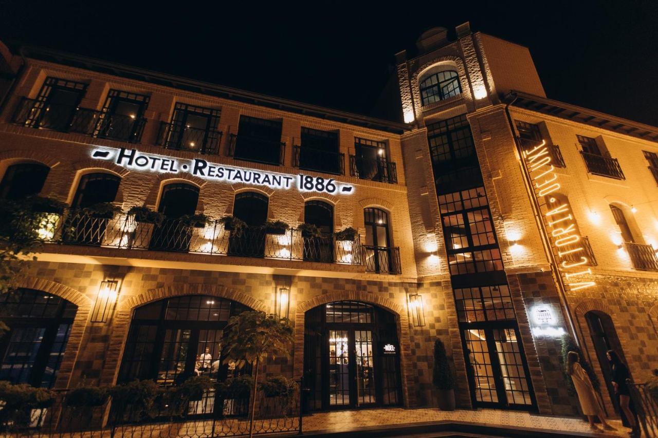 Victoria Deluxe Hotel تشيرنيفتسي المظهر الخارجي الصورة
