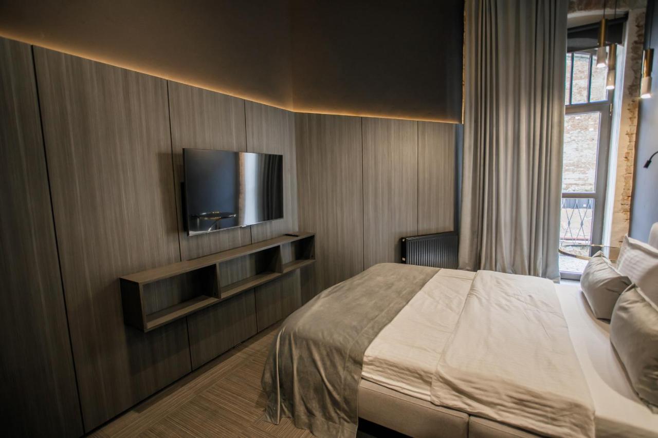 Victoria Deluxe Hotel تشيرنيفتسي المظهر الخارجي الصورة