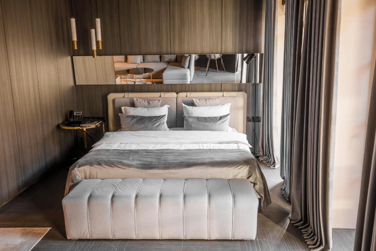 Victoria Deluxe Hotel تشيرنيفتسي المظهر الخارجي الصورة